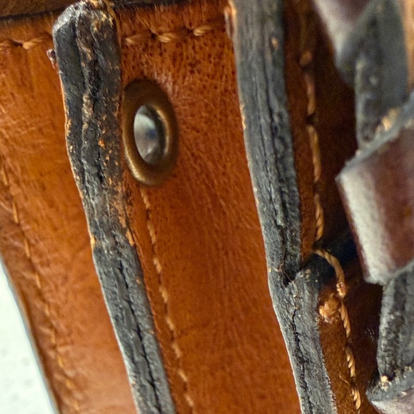 Patricia Nash Leather Lanza Crossbody - Picture 16 of 16